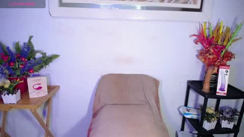 AnnySheby online show from 5, 8, 2026