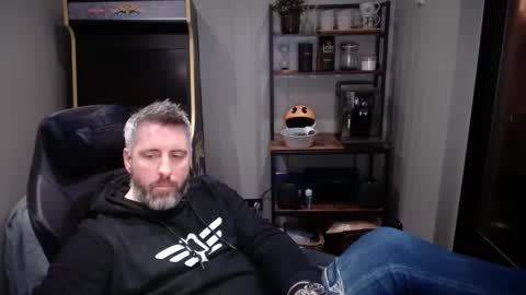 anonymousblokeuk online show from 7, 12, 2024