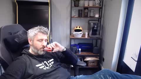 anonymousblokeuk online show from 17, 12, 2024