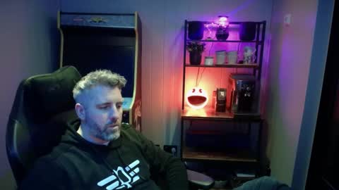 anonymousblokeuk online show from 4, 1, 2025