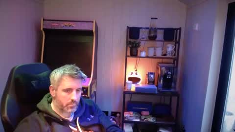 anonymousblokeuk online show from 11, 2, 2025