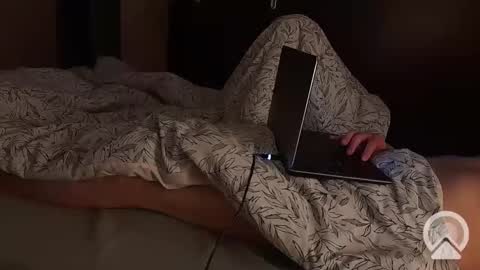 REAL FEEL 2024 online show from 11, 3, 2025