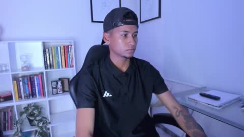 anozly online show from 17, 3, 2026