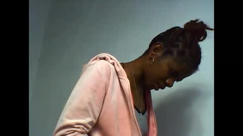 Snapshot of anselmee chatting on 8, 3, 2026 anselmee online show from 8, 3, 2026