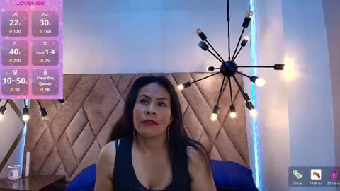 Snapshot of anthonelaa__ chatting on 1, 5, 2026 Anthonelaa online show from 1, 5, 2026