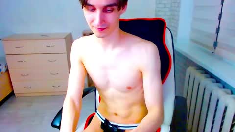 Snapshot of anthony_broown chatting on 7, 3, 2025 anthony_broown online show from 7, 3, 2025