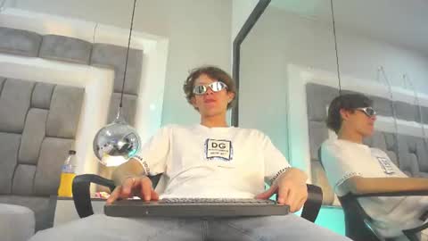 Snapshot of anthonystone_ chatting on 21, 6, 2026 Anthonny online show from 21, 6, 2026