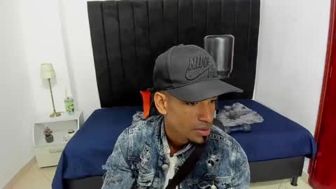 Snapshot of anthoy_wayans chatting on 18, 12, 2024 online show from 18, 12, 2024