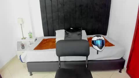 Snapshot of anthoy_wayans chatting on 14, 1, 2025 online show from 14, 1, 2025