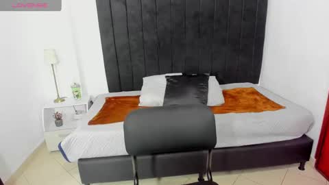 Snapshot of anthoy_wayans chatting on 15, 1, 2025 online show from 15, 1, 2025