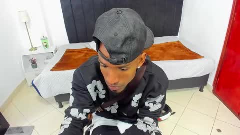 Snapshot of anthoy_wayans chatting on 19, 1, 2025 online show from 19, 1, 2025