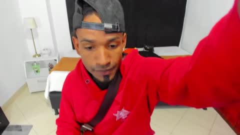 Snapshot of anthoy_wayans chatting on 25, 1, 2025 online show from 25, 1, 2025