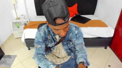 Snapshot of anthoy_wayans chatting on 28, 1, 2025 online show from 28, 1, 2025