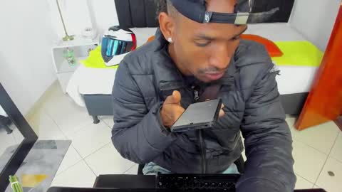 Snapshot of anthoy_wayans chatting on 6, 2, 2025 online show from 6, 2, 2025