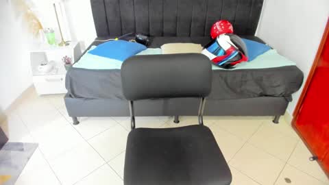 Snapshot of anthoy_wayans chatting on 15, 2, 2025 online show from 15, 2, 2025