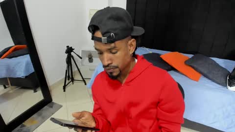 Snapshot of anthoy_wayans chatting on 7, 10, 2025 online show from 7, 10, 2025