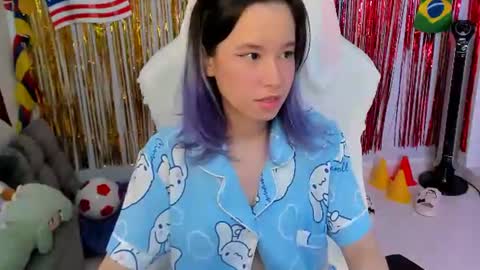 Snapshot of anto_sweet18 chatting on 26, 6, 2026 My birthday is on december 2nd surprise me with a gift from my amazonlist online show from 26, 6, 2026