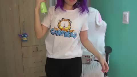 Snapshot of anto_sweet18 chatting on 28, 7, 2026 My birthday is on december 2nd surprise me with a gift from my amazonlist online show from 28, 7, 2026