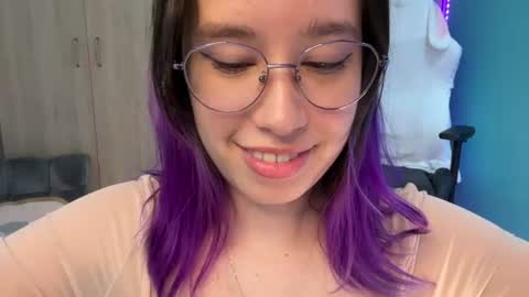 Snapshot of anto_sweet18 chatting on 3, 8, 2026 My birthday is on december 2nd surprise me with a gift from my amazonlist online show from 3, 8, 2026