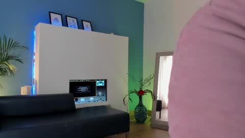 Snapshot of anto_thompson chatting on 25, 5, 2026 Antonella online show from 25, 5, 2026