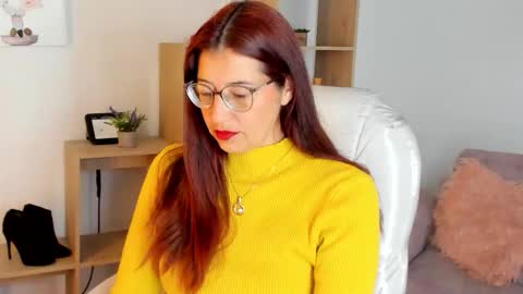 Antonella online show from 12, 11, 2025