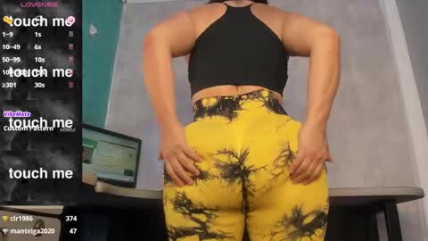 Snapshot of antonela85 chatting on 22, 12, 2024 antonella online show from 22, 12, 2024