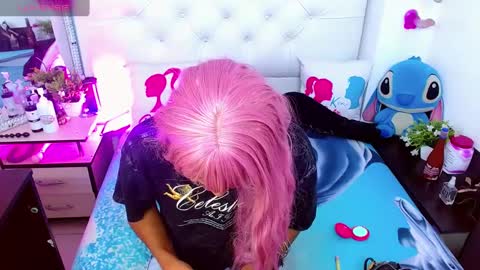 antonela_xx3 online show from 1, 3, 2025