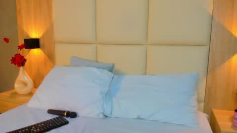 A N T O N E L L A  online show from 7, 2, 2026