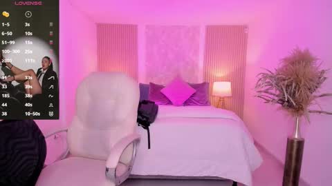  Antonella Grayy  online show from 11, 2, 2026