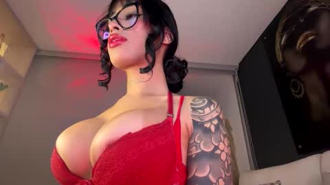 Snapshot of antonella_silva chatting on 2, 5, 2026 Anto online show from 2, 5, 2026