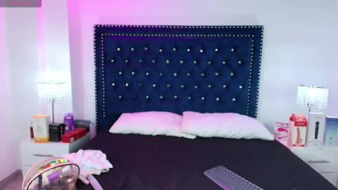 Antonella  online show from 18, 11, 2025