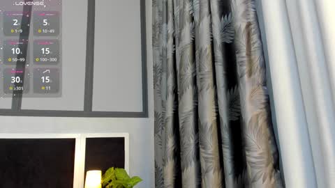  Antonellaa  online show from 12, 12, 2024