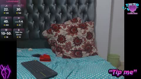 AntonellaAndNoah online show from 5, 1, 2025