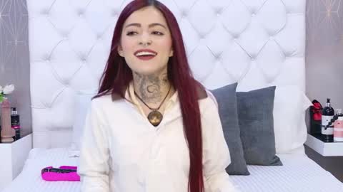Snapshot of antonellaescudero chatting on 10, 5, 2026 AntonellaEscudero online show from 10, 5, 2026