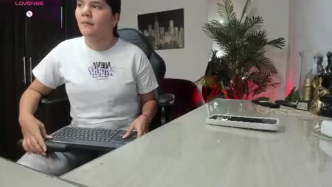 Antonella  online show from 12, 7, 2026