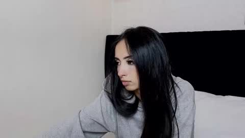 Snapshot of antonellariva_ chatting on 6, 1, 2026 antonellariva_ online show from 6, 1, 2026