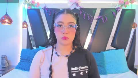 A N T O N E L L E  online show from 10, 7, 2026