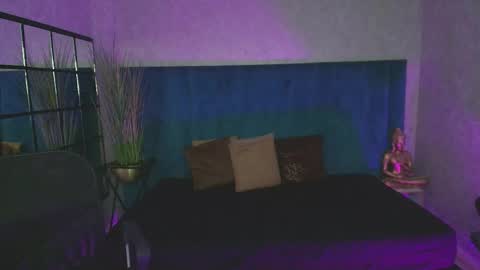 A N T O N I A online show from 6, 5, 2026