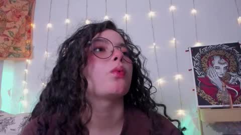 Antonia online show from 13, 10, 2025