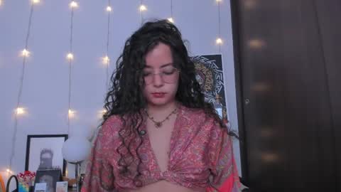 Antonia online show from 5, 6, 2026