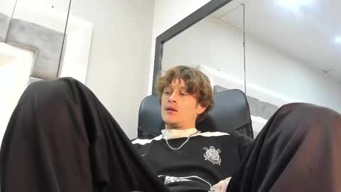 Anthony King online show from 10, 10, 2025