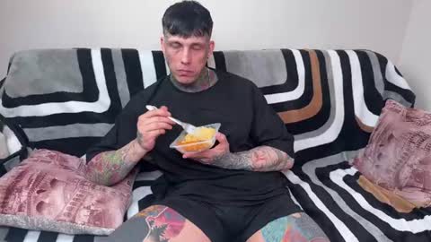 Tom online show from 9, 7, 2026