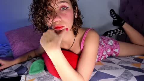 Snapshot of any_21 chatting on 7, 12, 2024 Any online show from 7, 12, 2024