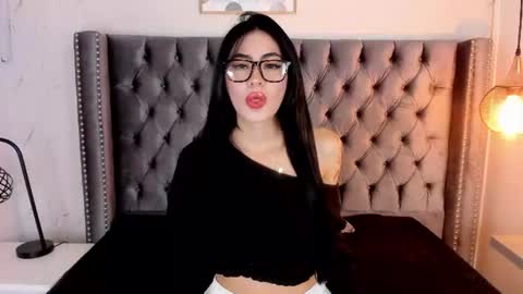 anya_belth online show from 8, 6, 2026