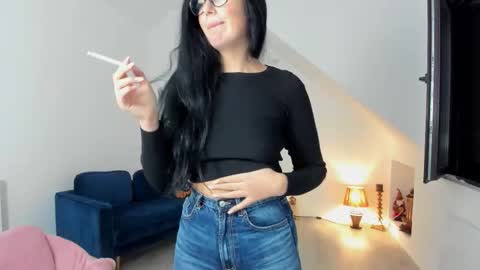 Anya online show from 4, 12, 2025