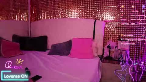 anya_sky_ online show from 25, 7, 2026