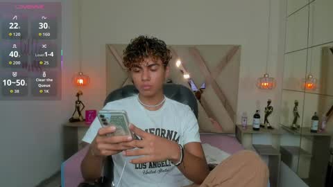 Snapshot of anyelotwink chatting on 25, 5, 2026 anyelotwink online show from 25, 5, 2026