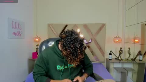 Snapshot of anyelotwink chatting on 8, 6, 2026 anyelotwink online show from 8, 6, 2026