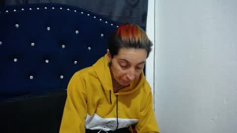 Snapshot of anyu_1306 chatting on 10, 1, 2025 anyu online show from 10, 1, 2025