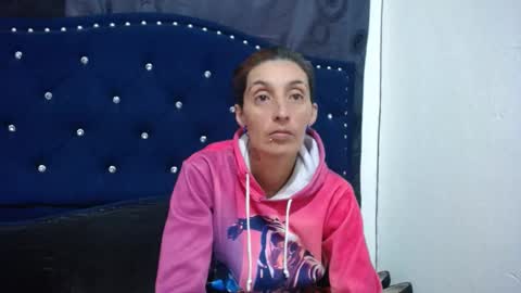 Snapshot of anyu_1306 chatting on 8, 3, 2025 anyu online show from 8, 3, 2025